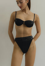 Load image into Gallery viewer, Hang Glider Maxi Nervura Detail Ilhós Bikini Bottom  - Black