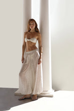 Load image into Gallery viewer, Balloon Pants – Creamy Streaked Print