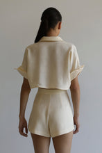 Load image into Gallery viewer, Tailoring Waistband Detail Shorts Bottom - Creamy Linen