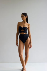 Fitting Swimsuit - Black