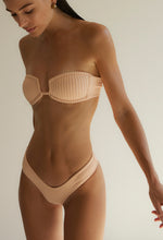 Load image into Gallery viewer, Nervura Square Half Cup Bikini Top - Peach