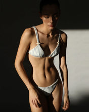 Load image into Gallery viewer, Triangle With Fixed Strap Nervura Bikini Bottom - Print Navy