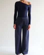 Load image into Gallery viewer, Pleated Pocket Pants Bottom - Navy Blue Denim