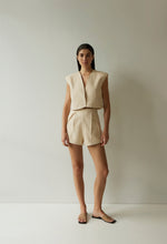 Load image into Gallery viewer, Short Structured Vest Top - Brim Creamy