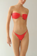 Load image into Gallery viewer, Nervura Half Cup Bikini Top - Red