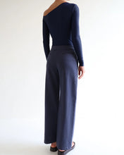 Load image into Gallery viewer, Pleated Pocket Pants Bottom - Navy Blue Denim