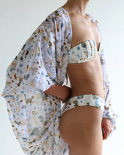 Load image into Gallery viewer, Kimono - White Floral