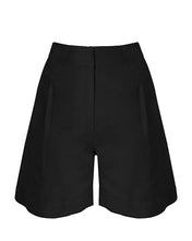 Load image into Gallery viewer, Pleated Bermuda Shorts Bottom - Black Linen