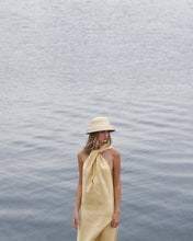 Load image into Gallery viewer, Side Slit Tailored Pleats Skirt -