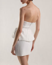 Load image into Gallery viewer, Low Waist Tailoring Mini Skirt Bottom - White Texture