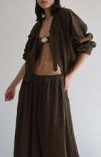 Load image into Gallery viewer, Pleated Alandin Pants Bottom  - Greenish Brown