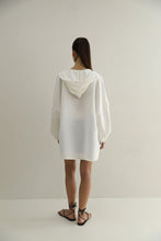 Load image into Gallery viewer, Maxi shirt with hood - Off-White