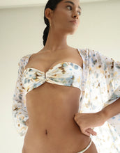 Load image into Gallery viewer, Kimono - White Floral